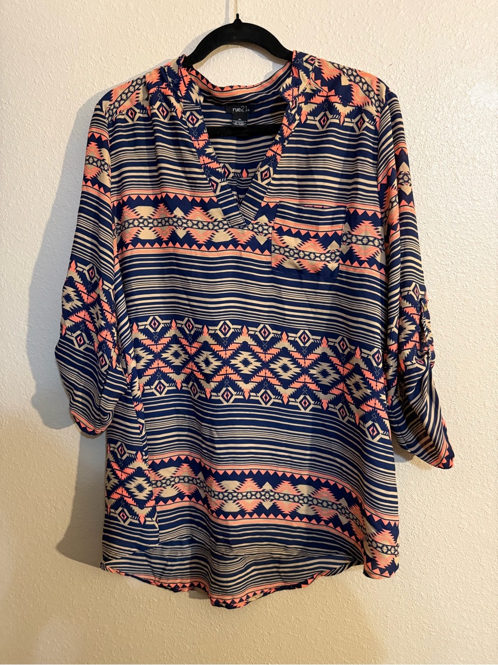 Rue21 Navy, Coral and Cream Aztec V-Neck Tunic 3/4 sleeves XL